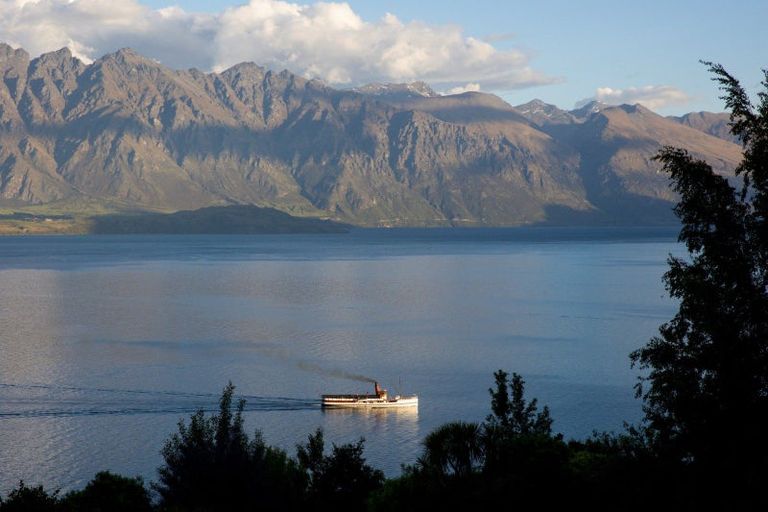 Photo of property in 1-3/1 Matakauri Place, Fernhill, Queenstown, 9300