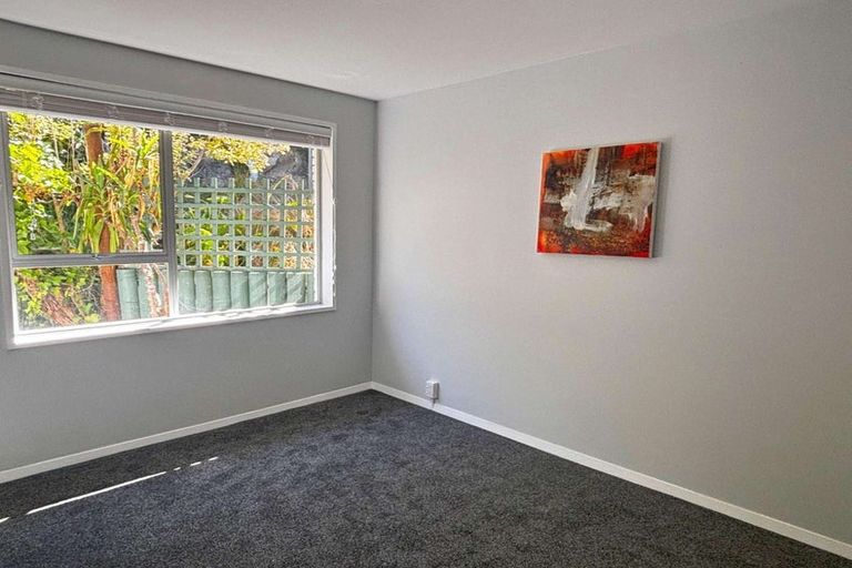 Photo of property in 1/94 Oxford Street, Lyttelton, 8082