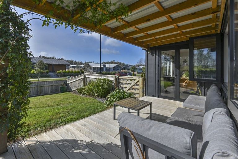 Photo of property in 6 Cape Grove, Haumoana, 4180