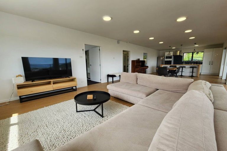 Photo of property in 32a Woodvale Grove, Fairfield, Lower Hutt, 5011