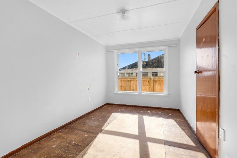 Photo of property in 32 Uxbridge Street, Redwood, Christchurch, 8051