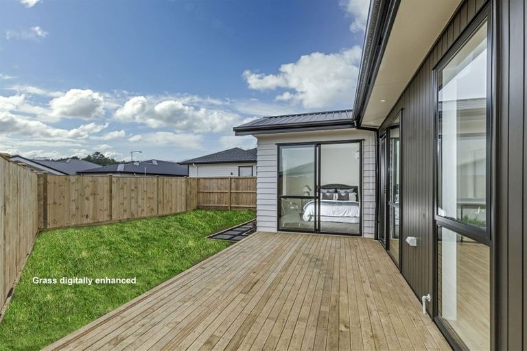 Photo of property in 51 Vinistra Road, Kumeu, 0810