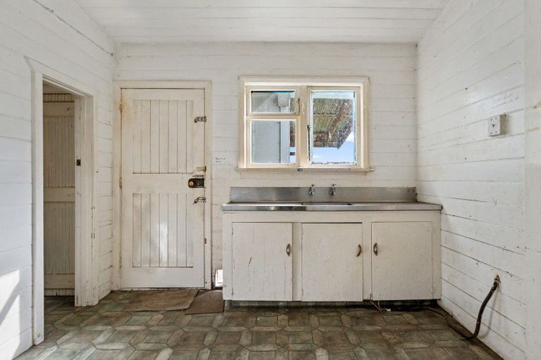 Photo of property in 161 Cambridge Street, Levin, 5510