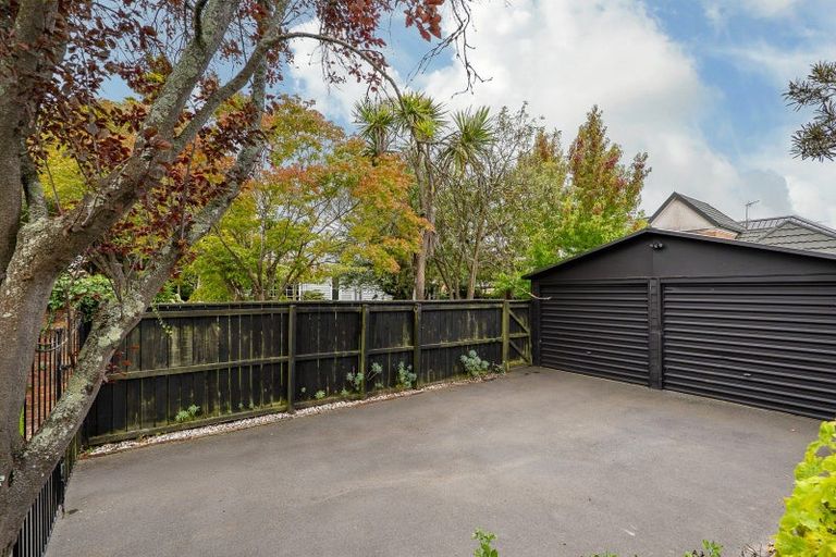 Photo of property in 42 Hawkesbury Avenue, St Albans, Christchurch, 8014