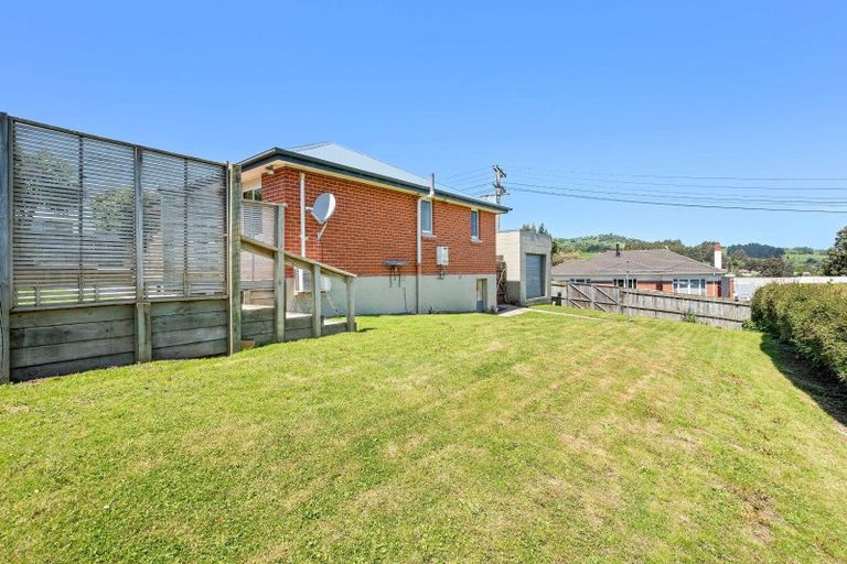 Photo of property in 1 Waldron Crescent, Green Island, Dunedin, 9018