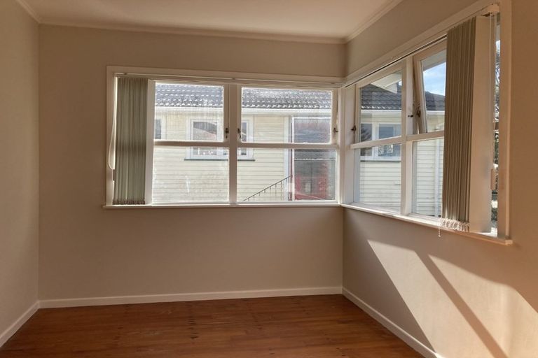 Photo of property in 80 Stottholm Road, Titirangi, Auckland, 0604