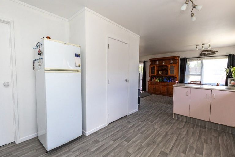 Photo of property in 50 Mahana Road, Ngatea, 3503