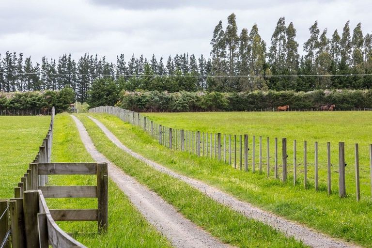 Photo of property in 228 Woodside Road, Woodside, Greytown, 5794