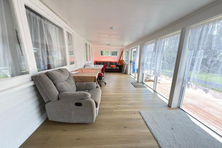 Photo of property in 9 Cosgrave Road, Papakura, 2110