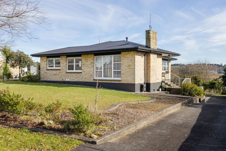 Photo of property in 203 Warburton Crescent, Te Awamutu, 3800