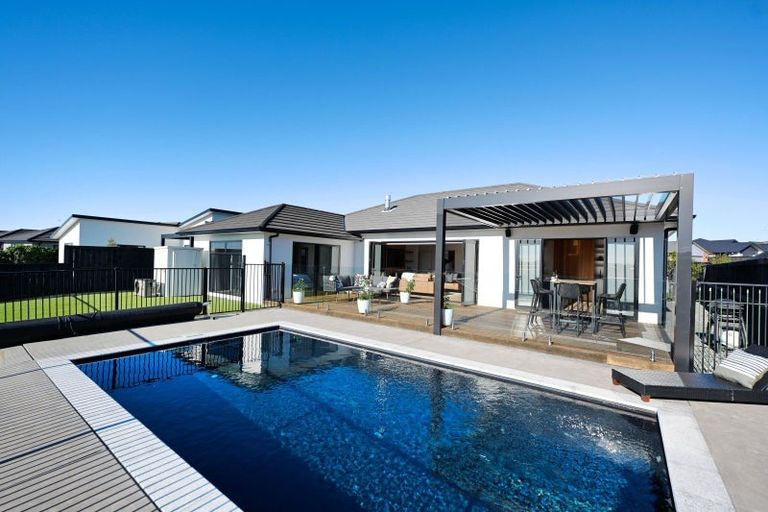 Photo of property in 35 Purser Crescent, Flagstaff, Hamilton, 3210