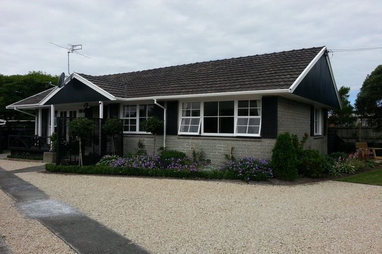 Photo of property in 278 Lake Terrace Road, Shirley, Christchurch, 8061