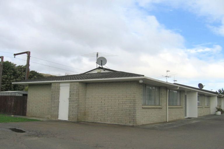 Photo of property in 4/10 Rawson Street, Tawa, Wellington, 5028