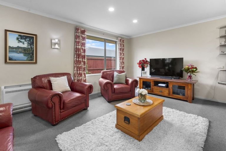 Photo of property in 28 Pewter Place, Northwood, Christchurch, 8051