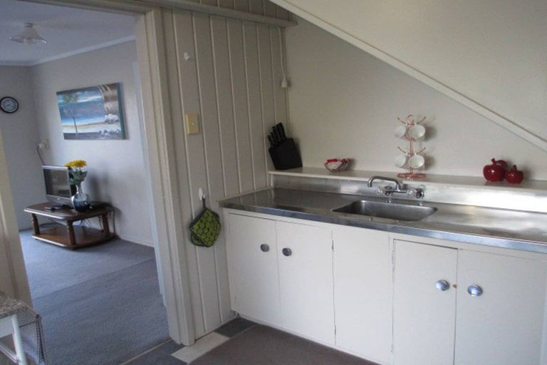 Photo of property in 31 Yorke Road, Haruru, 0204