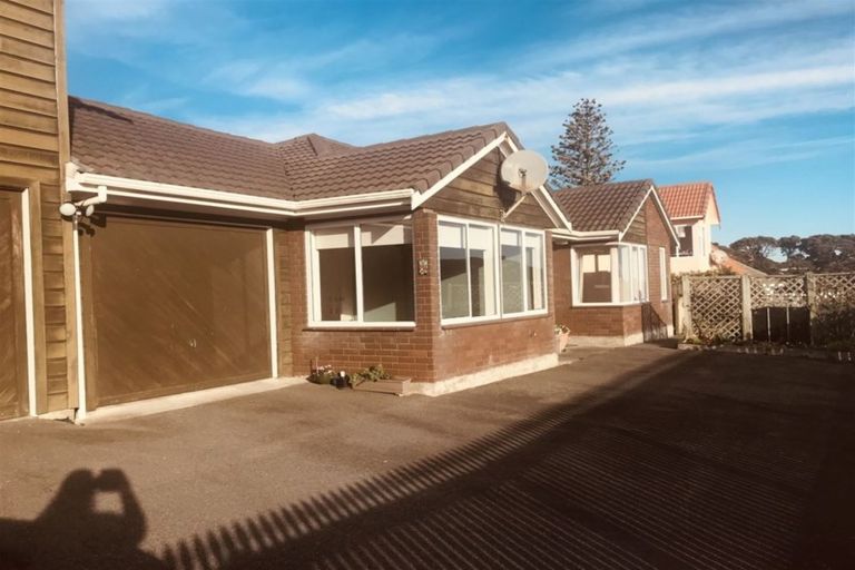 Photo of property in 71 Clyde Street, Island Bay, Wellington, 6023