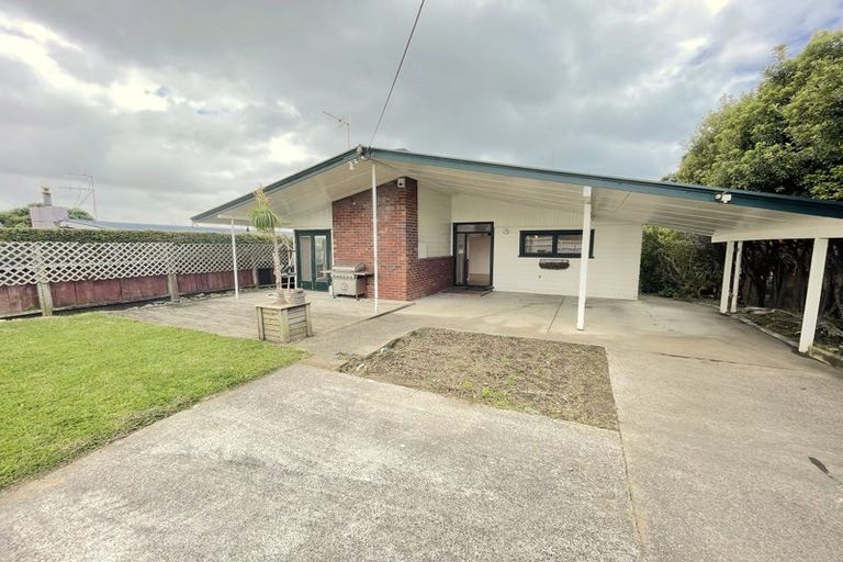 Photo of property in 2/17 Spencer Terrace, Hauraki, Auckland, 0622