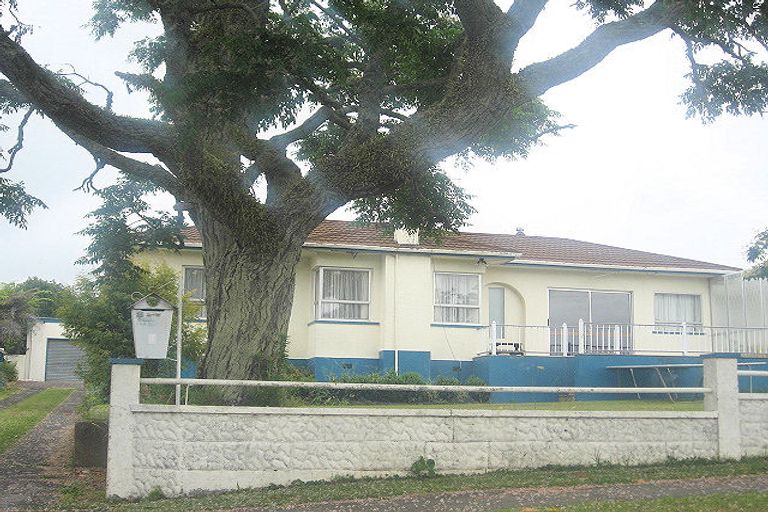 Photo of property in 8 Chaytor Street, Te Puke, 3119