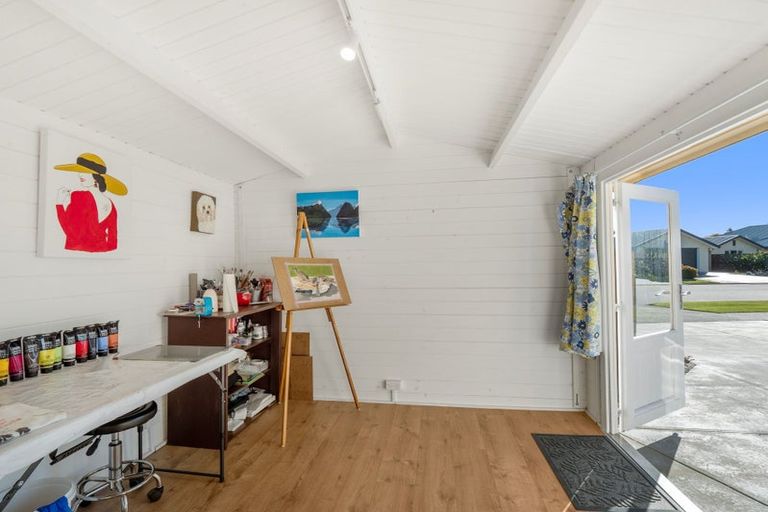 Photo of property in 16 Heathridge Place, Lincoln, 7608