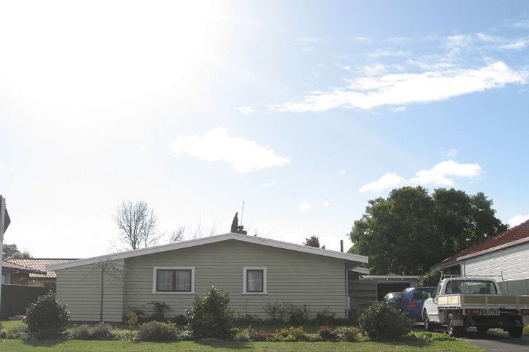 Photo of property in 5a Harpham Street, Taradale, Napier, 4112