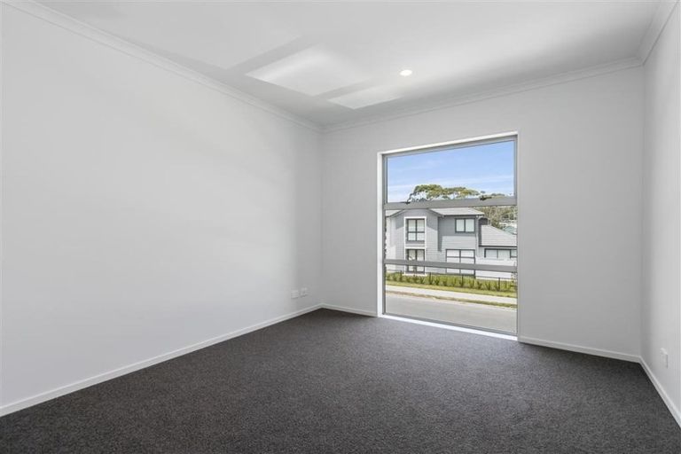 Photo of property in 36 Vincent Mcgrath Crescent, Swanson, Auckland, 0614