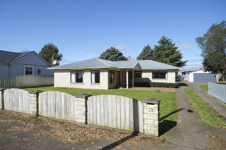 Photo of property in 15 Windsor Street, Dannevirke, 4930