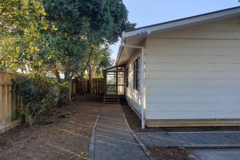 Photo of property in 22 Linwood Drive, Paraparaumu, 5032