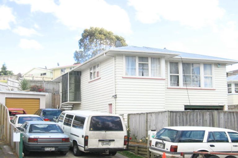 Photo of property in 19 Speargrass Grove, Timberlea, Upper Hutt, 5018