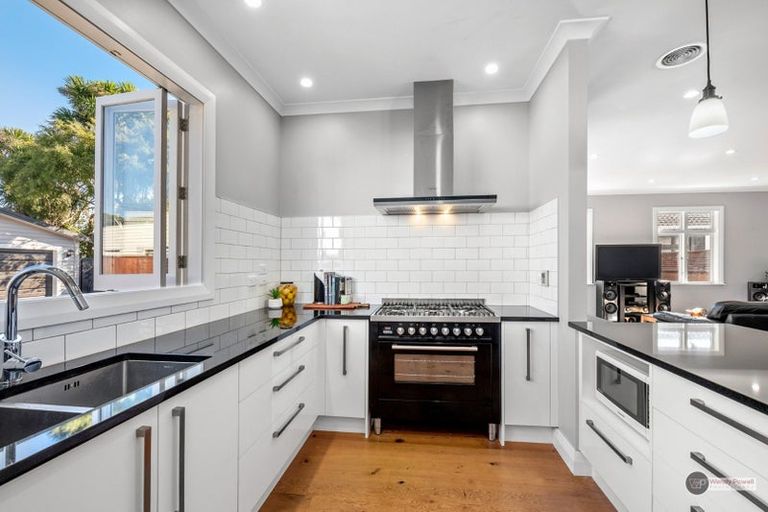 Photo of property in 60 Pilmuir Street, Hutt Central, Lower Hutt, 5010