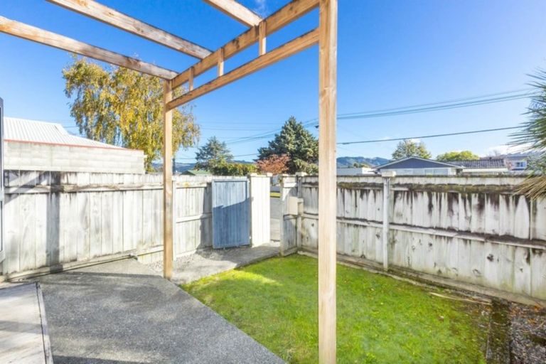 Photo of property in 7/3 Wilford Street, Wallaceville, Upper Hutt, 5018