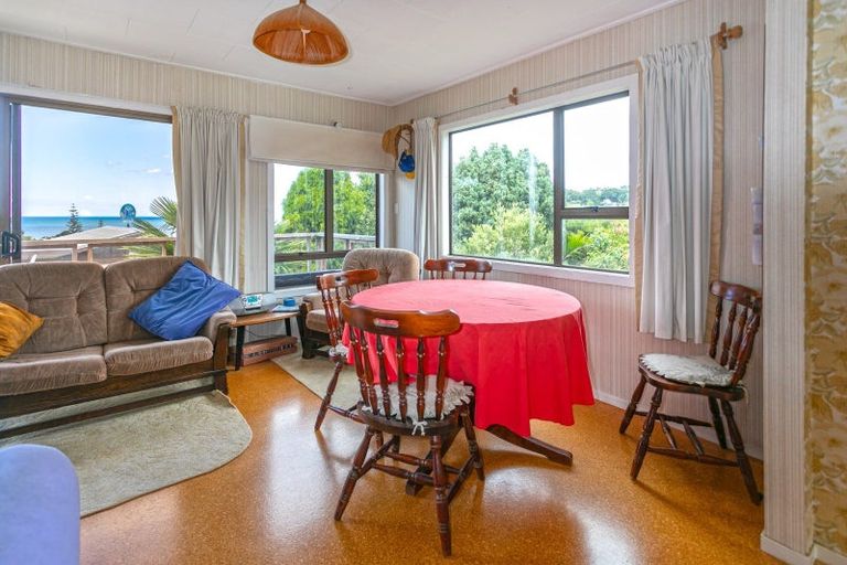 Photo of property in 131 Tuna Place, Onemana, Whangamata, 3691