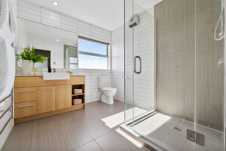 Photo of property in 23 Tui Brae, Beachlands, Auckland, 2018