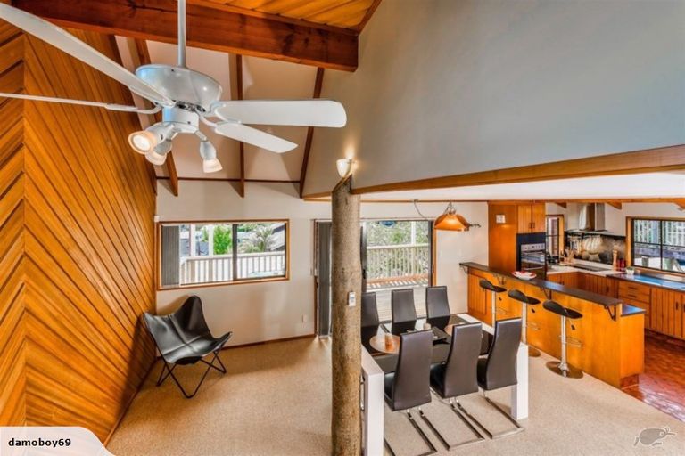 Photo of property in 1/3 Lynngate Place, Hillcrest, Auckland, 0627