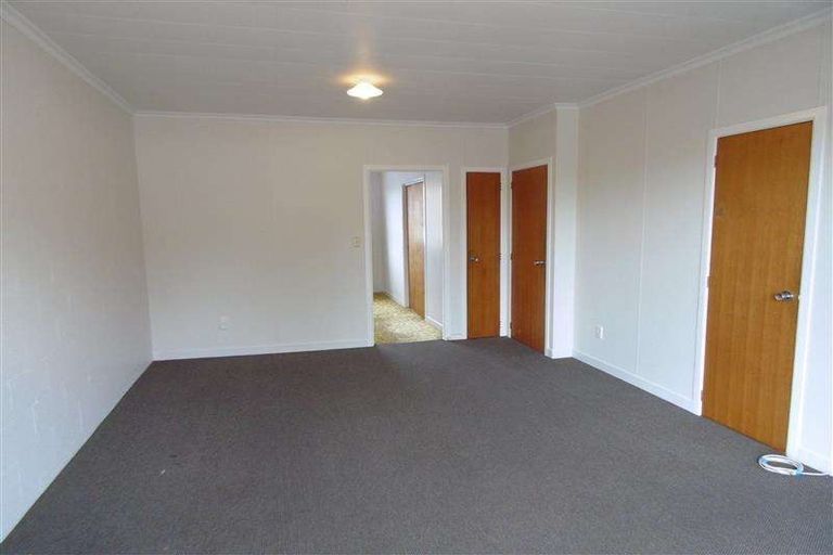 Photo of property in 71 Govett Avenue, Frankleigh Park, New Plymouth, 4310