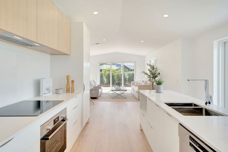 Photo of property in 7 Eminence Drive, Northwood, Christchurch, 8051