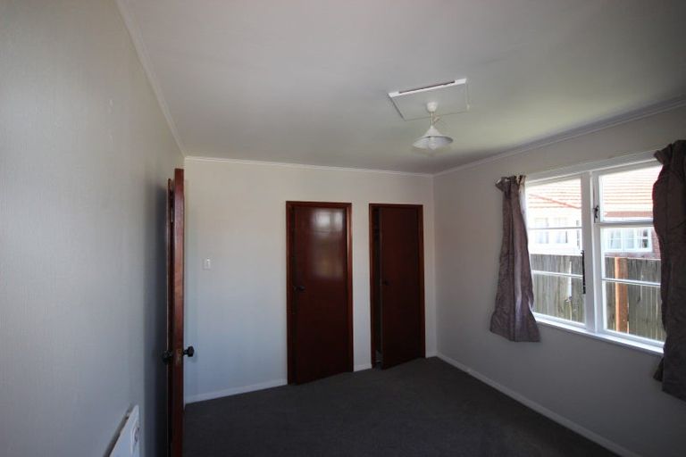 Photo of property in 15 Plymouth Street, Roslyn, Palmerston North, 4414