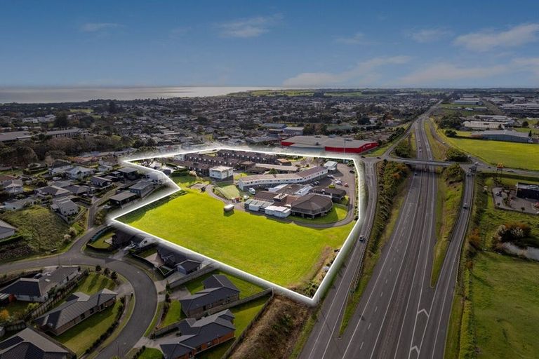 Photo of property in 4 Henwood Road, Mangere East, Auckland, 2024