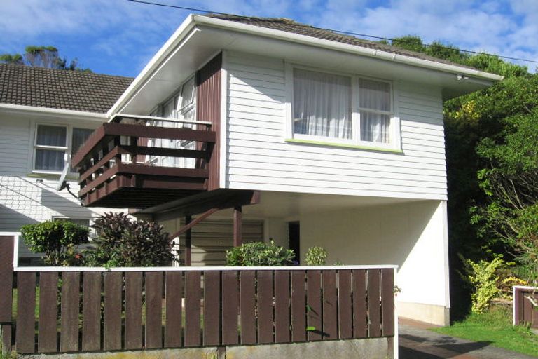 Photo of property in 2 Thurleigh Grove, Karori, Wellington, 6012