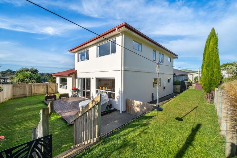 Photo of property in 12 Dusky Crescent, Aotea, Porirua, 5024