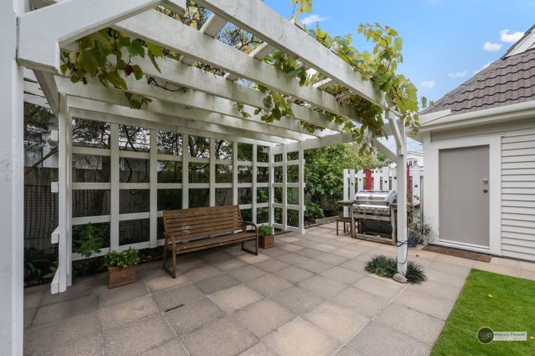 Photo of property in 2 Rangiora Street, Woburn, Lower Hutt, 5010