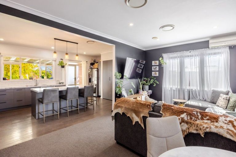 Photo of property in 38 Racecourse Road, Waipukurau, 4200