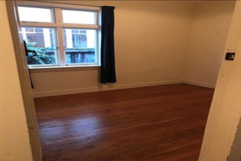 Photo of property in 88 Tukapa Street, Westown, New Plymouth, 4310