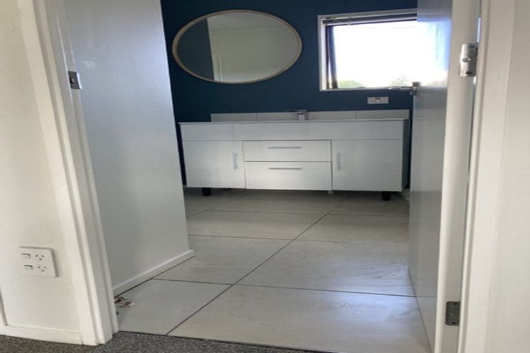 Photo of property in 1/57 Litten Road, Cockle Bay, Auckland, 2014