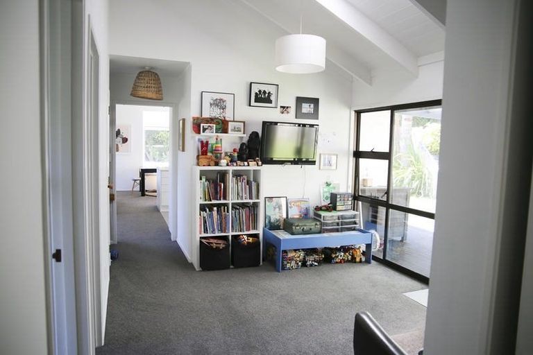 Photo of property in 15 Claydon Place, Ohope, 3121