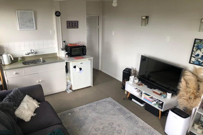 Photo of property in 5 Charlotte Avenue, Brooklyn, Wellington, 6021