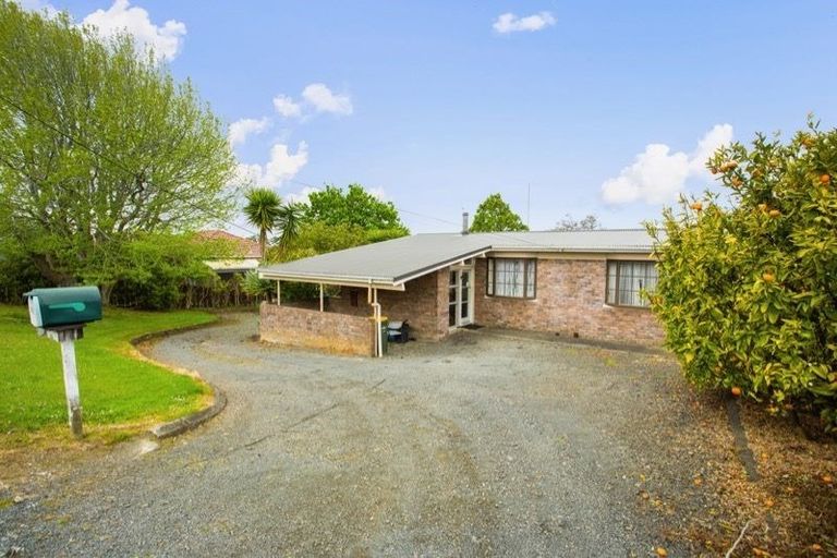 Photo of property in 351 Main Road, Huapai, Kumeu, 0810