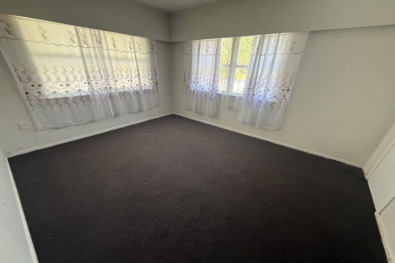 Photo of property in 20 Ranui Avenue, Ranui, Auckland, 0612