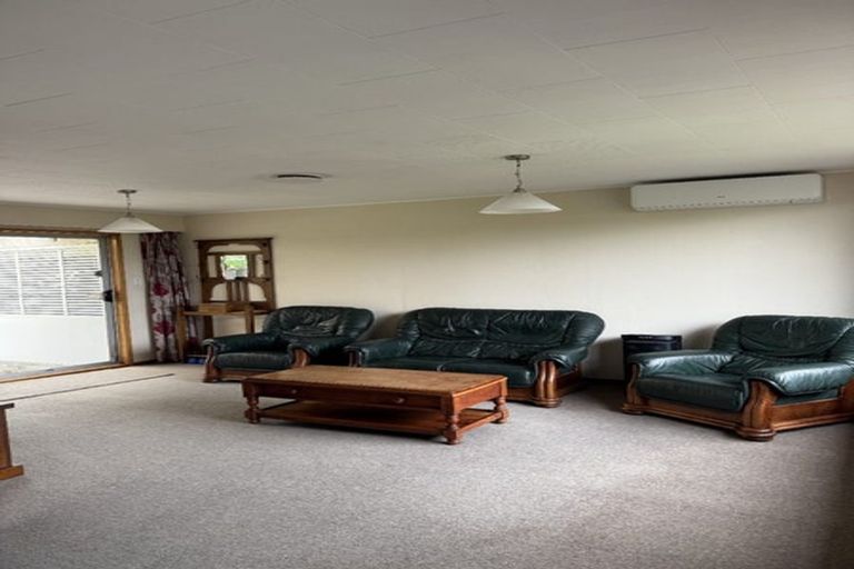 Photo of property in 32 Teoti Street, Paraparaumu Beach, Paraparaumu, 5032