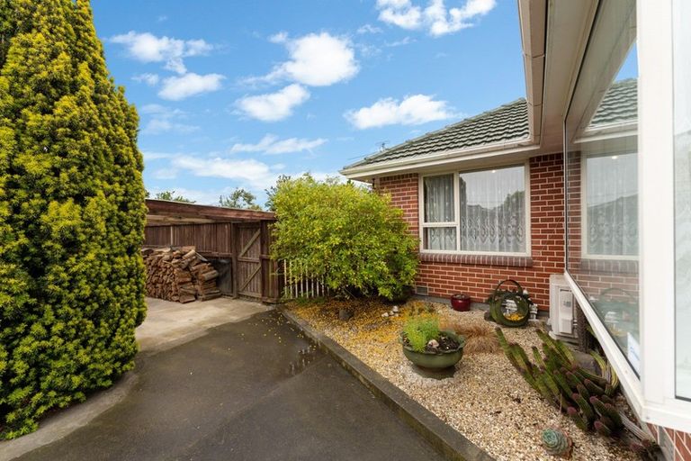 Photo of property in 64 Eureka Street, Aranui, Christchurch, 8061