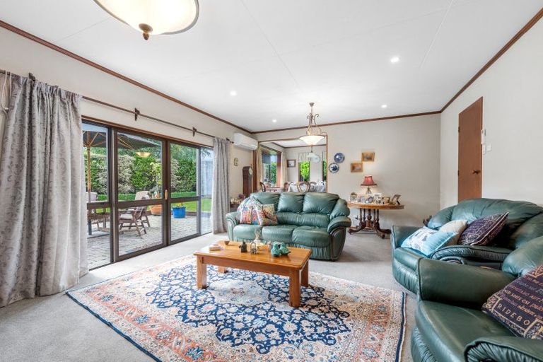 Photo of property in 1 Kerwood Place, Gore, 9710